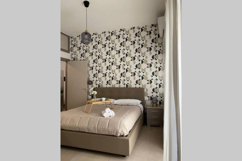 B&B Piano1 Interno5 - Accogliente E Moderno Bilocale Vicino Al Centro ซาแลร์โน ภายนอก รูปภาพ