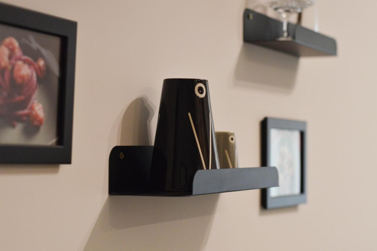 B&B Piano1 Interno5 - Accogliente E Moderno Bilocale Vicino Al Centro ซาแลร์โน ภายนอก รูปภาพ